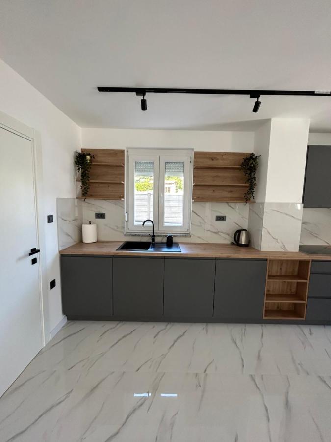 Villa Kety Baška Buitenkant foto