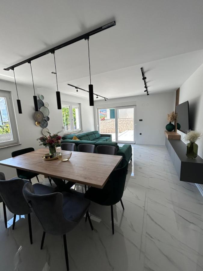 Villa Kety Baška Buitenkant foto